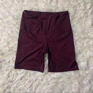 Violet Small yogalicous lux yoga pants with small inner pocket at the waste